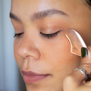 Triluxe Gua Sha Eye Roller - by Savor Beauty - 
